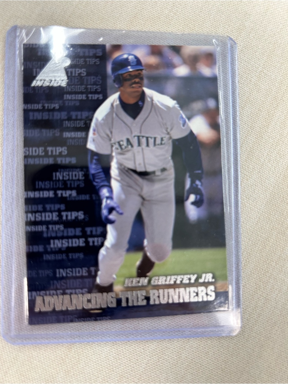 Pinnacle Inside Advancing the Runners Ken Griffey Jr